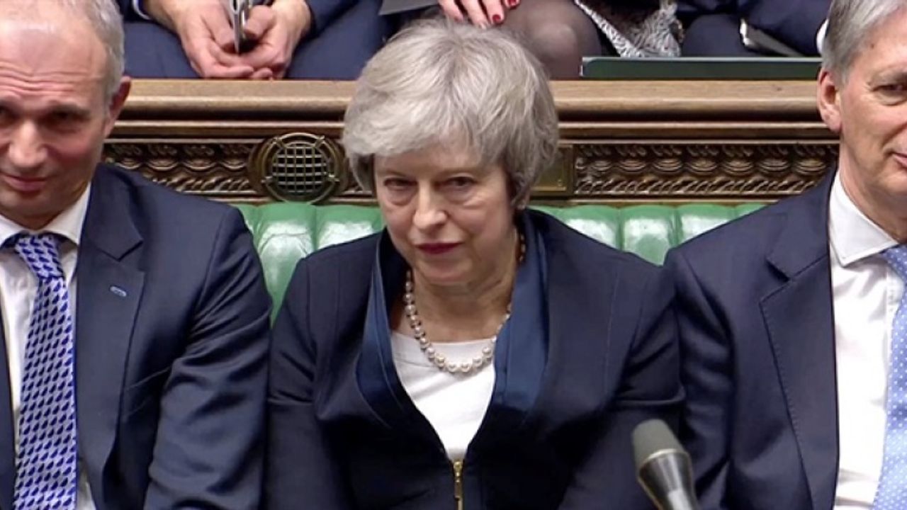 THERESA MAY, BREXİT OYLAMASI İÇİN PARLAMENTODAN ZAMAN İSTEDİ