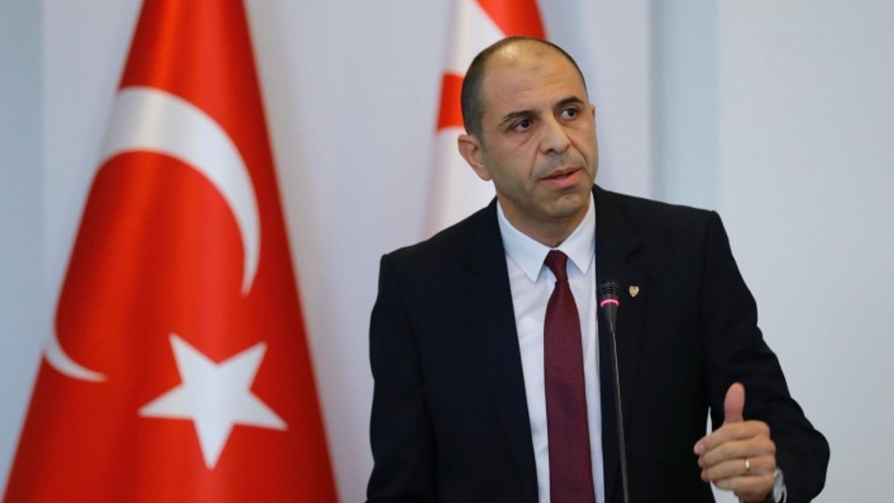 ÖZERSAY: “MARAŞ KONUSU İNCE BİR İPTİR, BU İP ÜZERİNDE DİPLOMASİYİ BİLEN İNSANLAR YÜRÜMELİDİR”