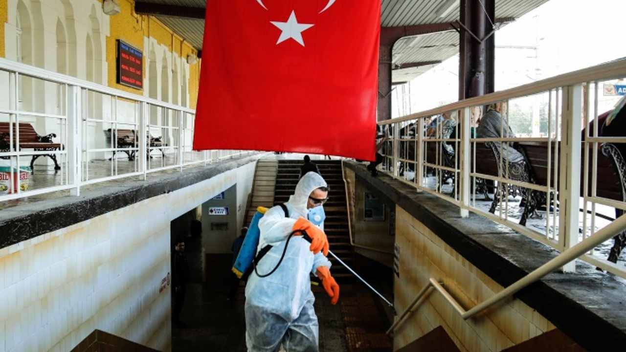 “TÜRKİYE'DE VAKA SAYISI 1 AYDA 5 BİNİ BULABİLİR”
