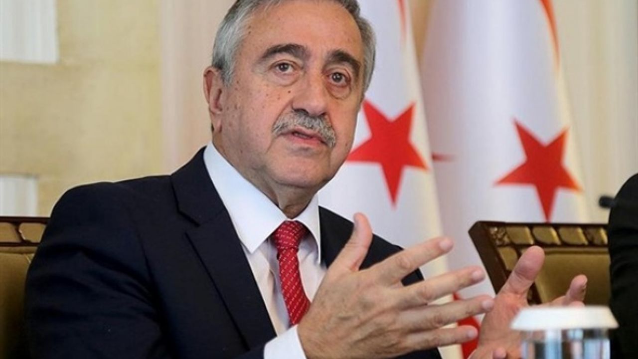 Akıncı: "Sağlık çalışanlarına kulak verelim"