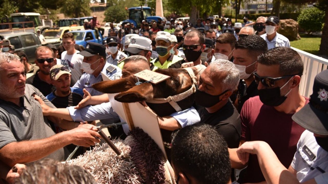 “Para istemek için değil, zamları geri almak için geldik”