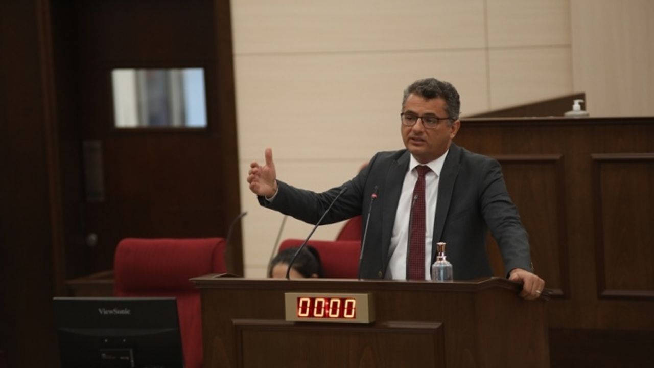 “Meclisin itibarını beş paralık ettiniz. Bu rezalete dur demenin zamanı geldi”