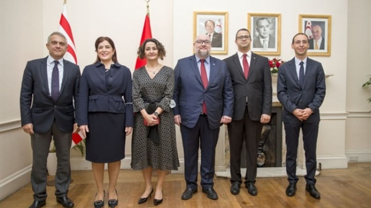 KKTC Londra Temsilciliği'nde resepsiyon düzenlendi