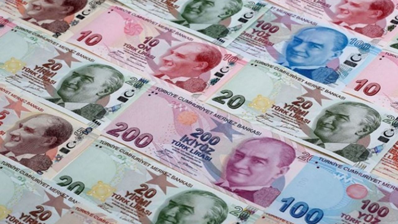 Türk Lirası yabancı para birimleri karşısında değer kazandı