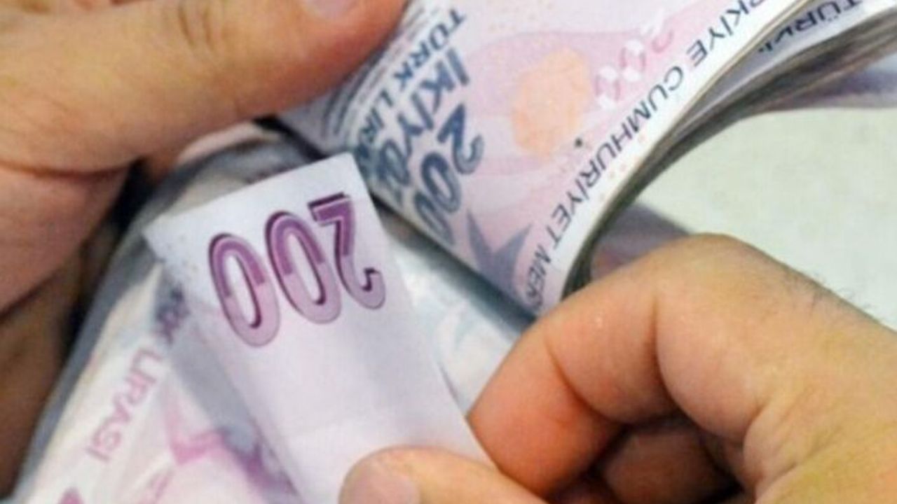 Kamuda yeni maaşlar belli oldu