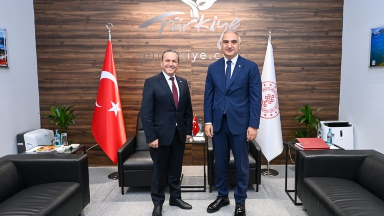 Ataoğlu, Türkiye Kültür ve Turizm  Bakanı Ersoy ile bir araya geldi