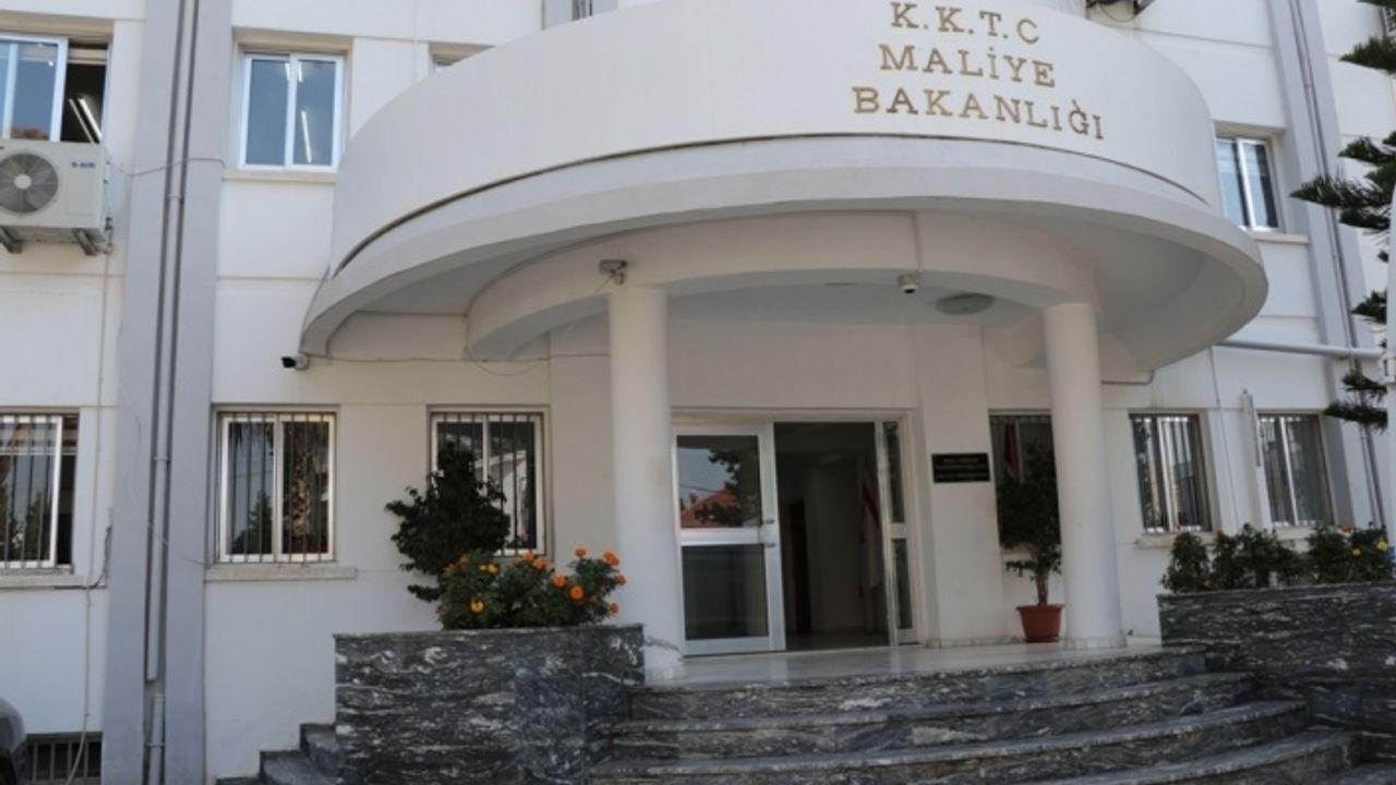 Maliye Bakanlığı, öğrenci taşımacılığının bugün ödendiğini duyurdu