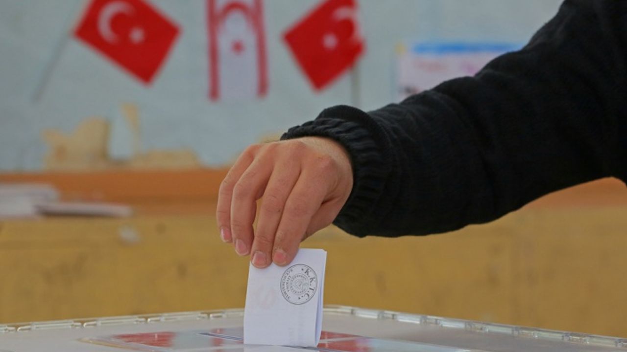 YSK adayları ilan etti, milletvekilliği için 13 kişi yarışacak