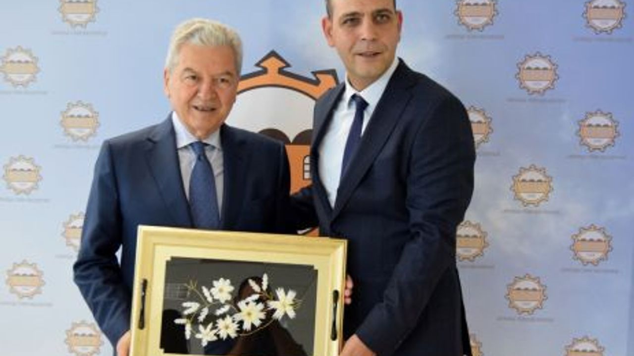      İzmir Ticaret Odası ltb Başkanı Harmancı’yi ziyaret etti      