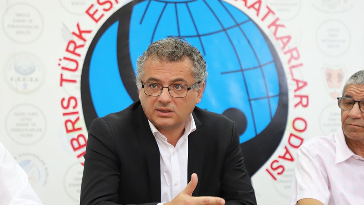 Erhürman: Memleket en derin ekonomik ve demokratik krizini yaşarken “iskemle oyunu” devam ediyor