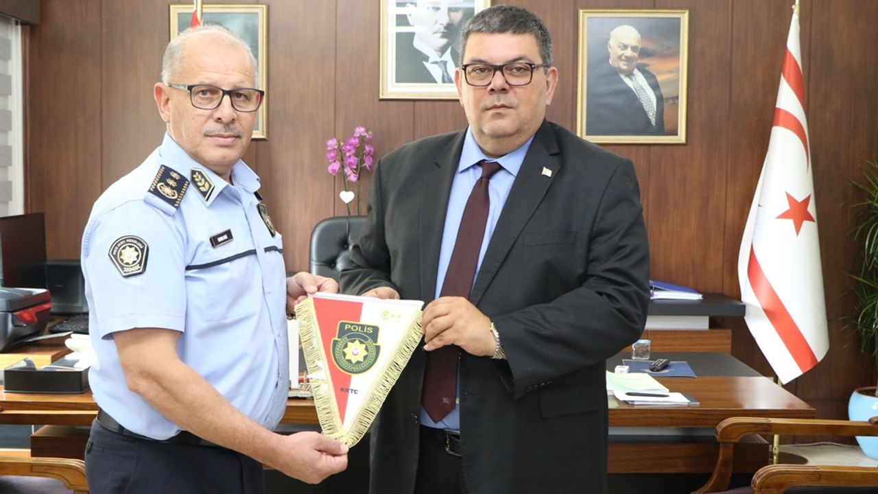 Bakan Berova Polis Genel Müdürü Kuni ile görüştü