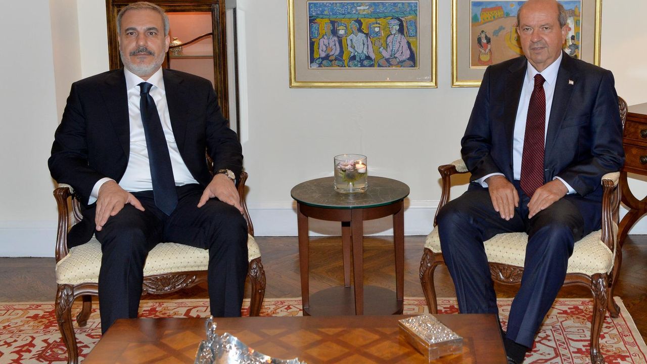 Tatar, Türkiye Cumhuriyeti Dışişleri Bakanı Fidan ile görüştü