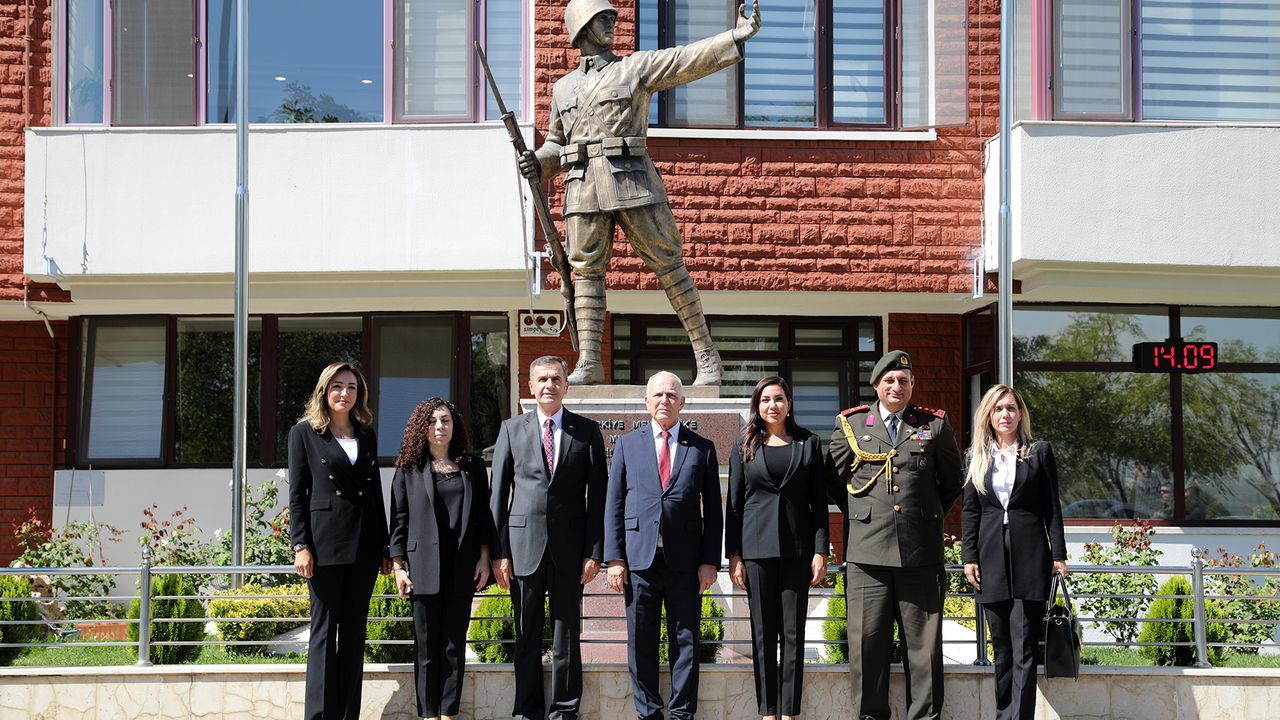Töre Ankara’da Mehmetçik Vakfı’nı ziyaret etti