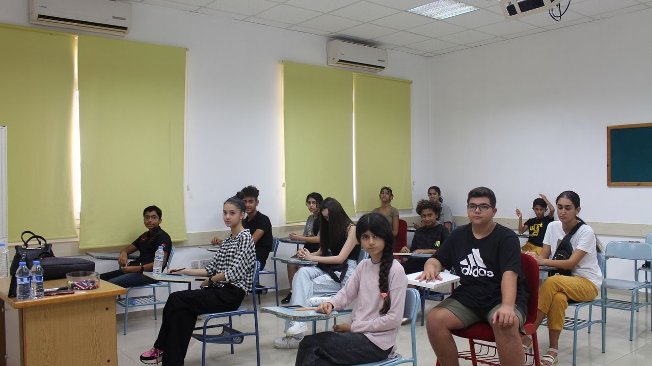 DAÜ-SEM’den yabancı uyruklu öğrencilere yönelik Türkçe kursları
