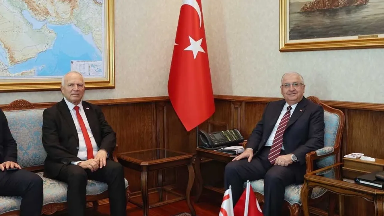 Zorlu Töre, Milli Savunma Bakanı Yaşar Güler’i ziyaret etti