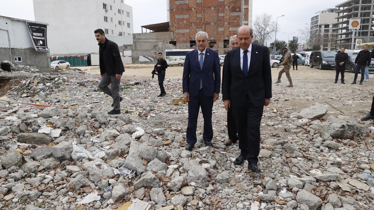 Cumhurbaşkanı Tatar, İsias Otel enkazında...