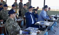 Cumhurbaşkanı Ersin Tatar, Şht. Plt. Yzb. Cengiz Topel Akdeniz Fırtınası Tatbikatı’nı izledi