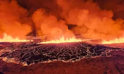İzlanda'nın Reykjanes Yarımadası'nda yanardağ patlaması meydana geldi