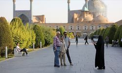 İran, turizmi canlandırmak amacıyla 32 ülkeyle vizeyi tek taraflı kaldırma kararı aldı