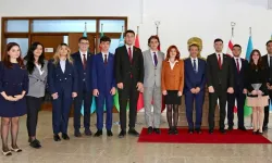 Bakan Ertuğruloğlu, İstanbul Bahçeşehir Üniversitesi öğrencilerini kabul etti