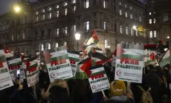 İsrail saldırılarında öldürülen Filistinli çocuklar Londra'da anıldı