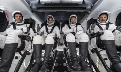 Ax-3 ekibine Uluslararası Astronot Sembolizm rozeti takdim edildi