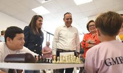 Burhan Yetkili Anı Satranç Turnuvası Merkez Lefkoşa'da başladı