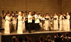 Sonare Çoksesli Korosu Bellapais Manastırı’nda konser verdi