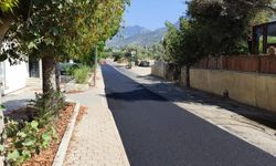 Girne Belediyesi asfalt çalışmalarına devam ediyor