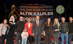 Tatar, Değirmenlik-Akıncılar Belediyesi Altın Kalpler Korusu TSM konserini izledi