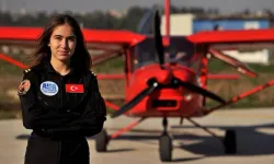 16 yaşındaki Defne Özcan Türkiye’nin en genç kadın pilot adayı oldu