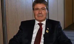 Ünal Üstel: Bu anlamlı günlerin hayırlara vesile olmasını temenni ederim