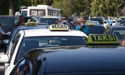 Girne’de Taksi İçinde Hırsızlık: İki Şüpheli Tutuklandı