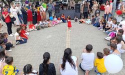 Girne Belediyesi ‘Çocuk Şenliği’ ve kortej düzenledi