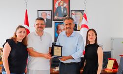 DAÜ Eczacılık Fakültesi’nden başkan Uluçay’a anlamlı teşekkür