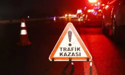 Alkollü sürücü park halindeki araca çarptı