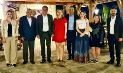 Erhürman, Türkiye’den gazetecilerle bir araya geldi