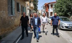 CTP Genel Başkanı Tufan Erhürman yurttaşla bayramlaştı