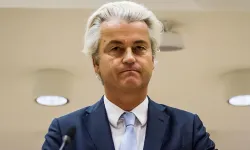 Hollanda'da hükümet düştü