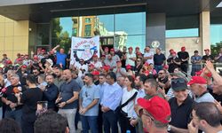 Akansoy: Ciddiyetsizlik ve sorumluluk haliyle ülke çöküşe sürükleniyor