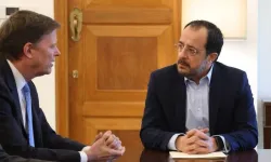 Hristodulidis ile Stewart görüştü: Kıbrıs Rum liderliğine göre "çözümün anahtarı Ankara'da"