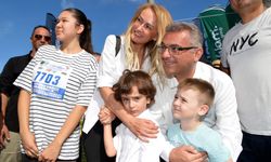 Cumhurbaşkanı Tufan Erhürman ve eşi Nilden Bektaş Erhürman, Girne Yarı Maratonu’na katıldı