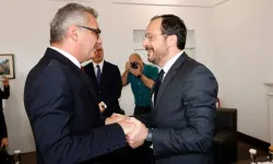 Erhürman-Hristodulidis Rum basınında: Siyasi eşitlik var, federasyon söylemi yok!