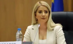 Maria Holguin ile görüşen Annita Dimitriu: Türk askeri ve garantiler olmadan çözüm istiyoruz