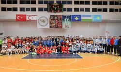 Erhürman: Çocuklarımızın ve gençlerimizin dünyayla buluşması ortak hedefimizdir