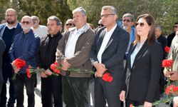 Erhürman, “Bunca bedelin boşuna ödenmediğini ortaya koymak bizlerin boynunun borcu, en büyük yükümlülüğüdür.”