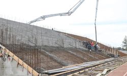 Alayköy Spor Tesisi’nde tribün çalışmaları hızla devam ediyor