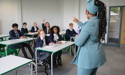 Birleşik Krallık’tan eğitime dev yatırım: Okullar yenileniyor