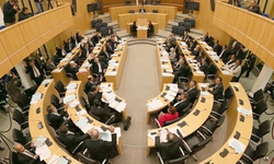 Rum Meclisi, 1974 sonrası KKTC’de kalan Rum ve Maronitler için “Mahsur Şahıslar Kütüğü” oluşturuyor