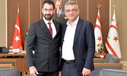 Cumhurbaşkanı Tufan Erhürman, milli atlet Yiğitcan Hekimoğlu ile görüştü